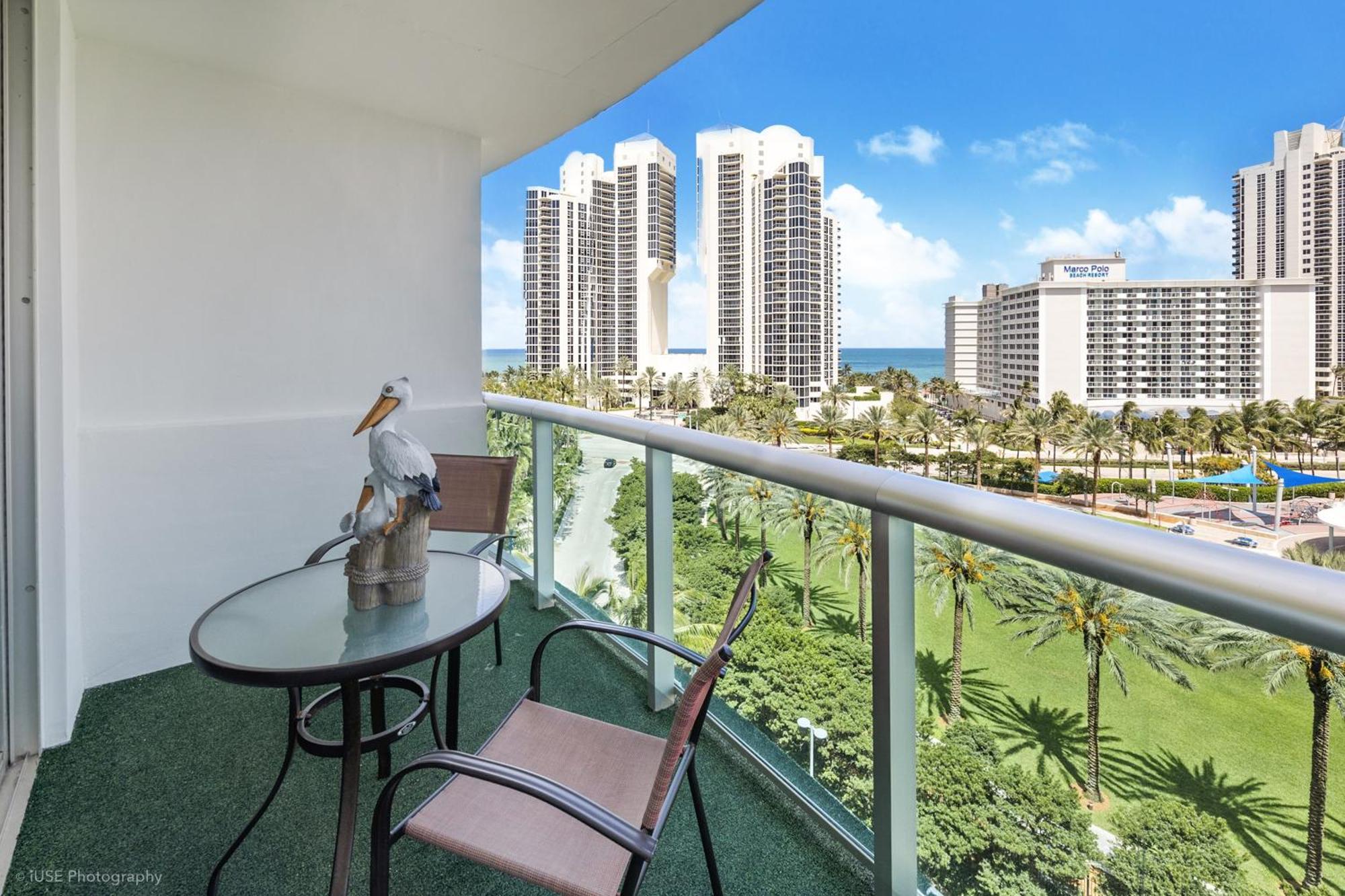 Cozy Ocean Views Condo With Pool & Tennis Court Sunny Isles Beach Exterior foto